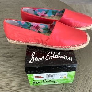 NEW. Sam Edelman, Lynn, Hot Coral Lea, Espadrille flat. Size 9.5M.